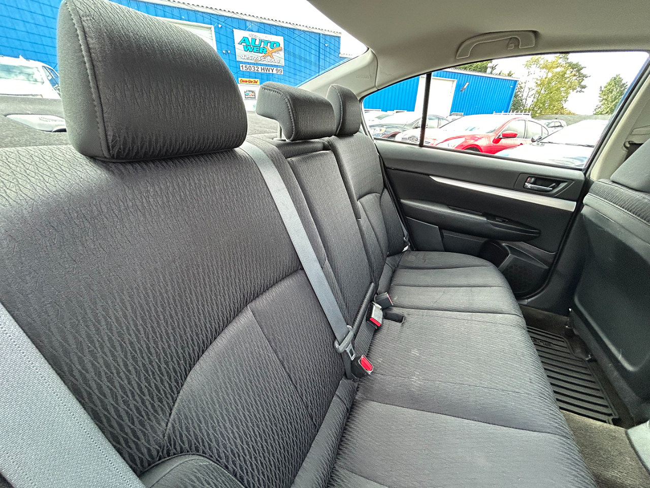 Subaru Legacy 4dr Sdn H4 Auto 2.5i Prem AWP/Pwr Moon 2011 Subaru Legacy 4dr Sdn H4 Auto 2.5i Prem AWP/Pwr Moon 2011