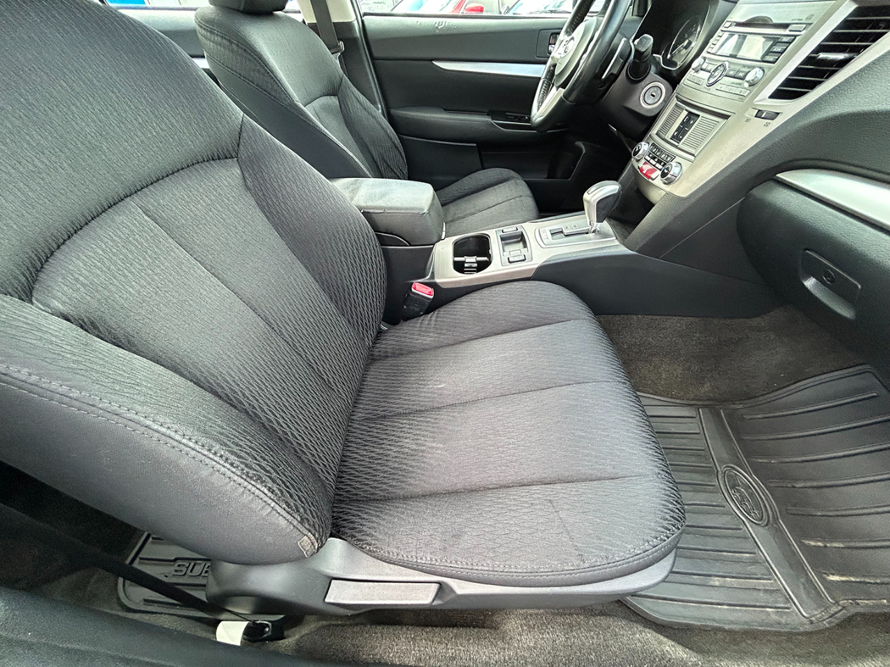 Subaru Legacy 4dr Sdn H4 Auto 2.5i Prem AWP/Pwr Moon 2011 Subaru Legacy 4dr Sdn H4 Auto 2.5i Prem AWP/Pwr Moon 2011