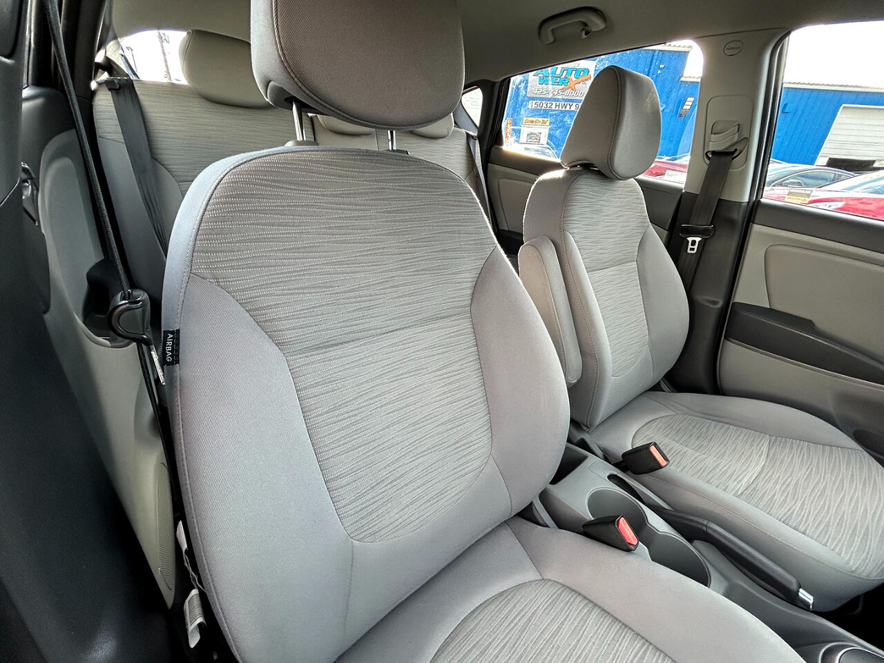 Hyundai Accent 5dr HB Auto SE 2016