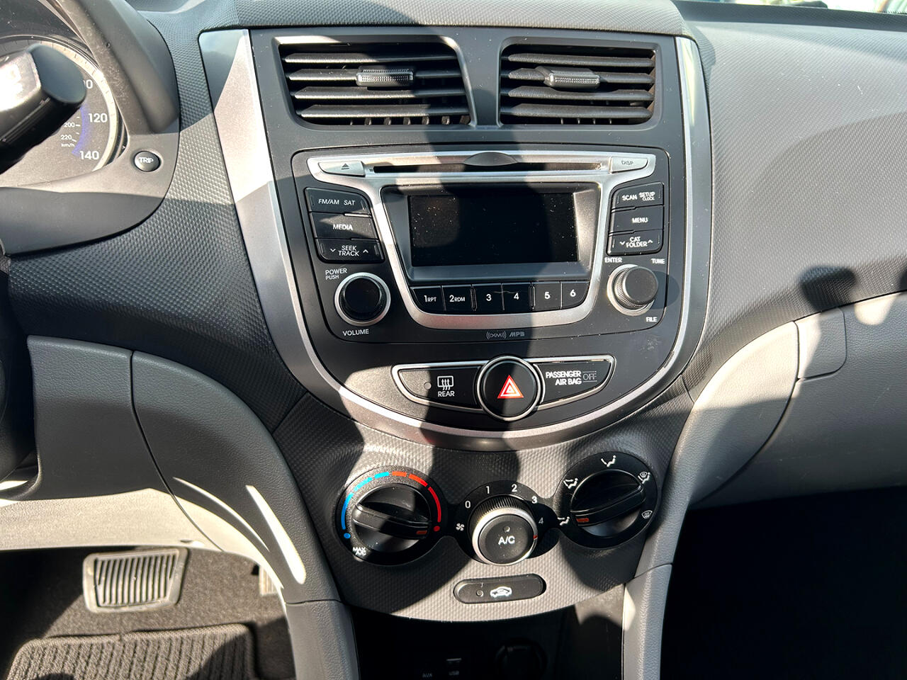 Hyundai Accent 5dr HB Auto SE 2016