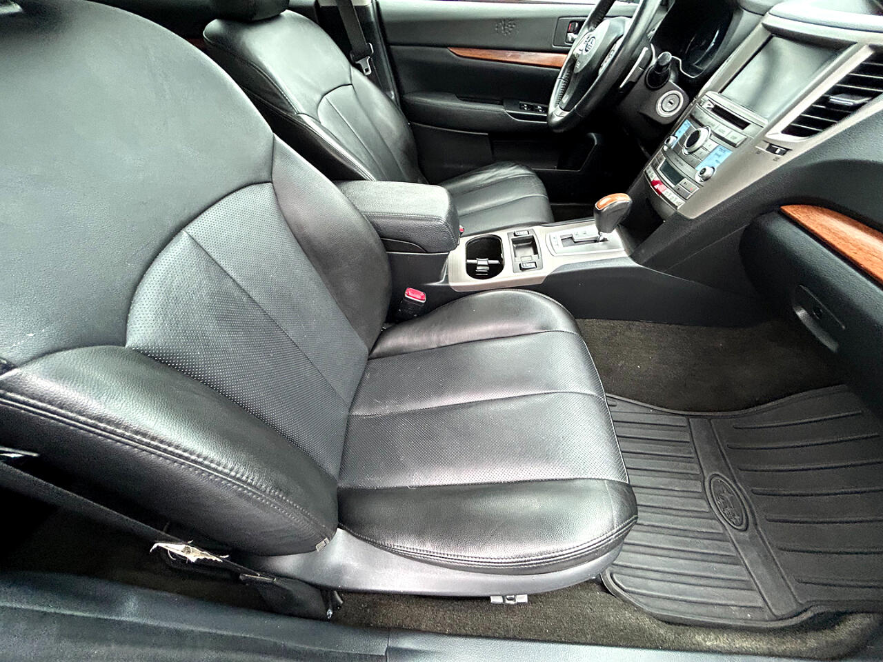 Subaru Outback 4dr Wgn H4 Auto 2.5i Limited 2013