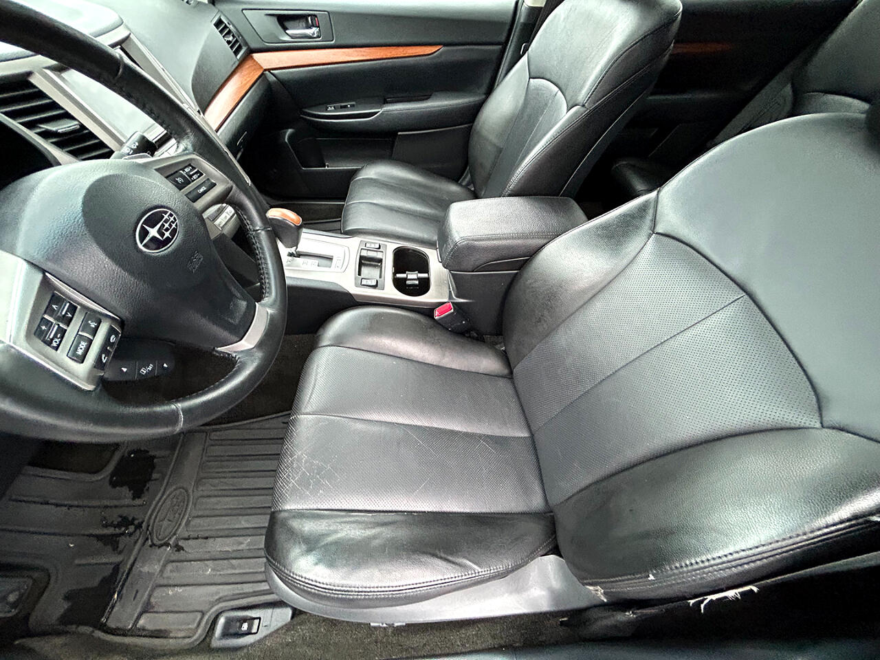 Subaru Outback 4dr Wgn H4 Auto 2.5i Limited 2013