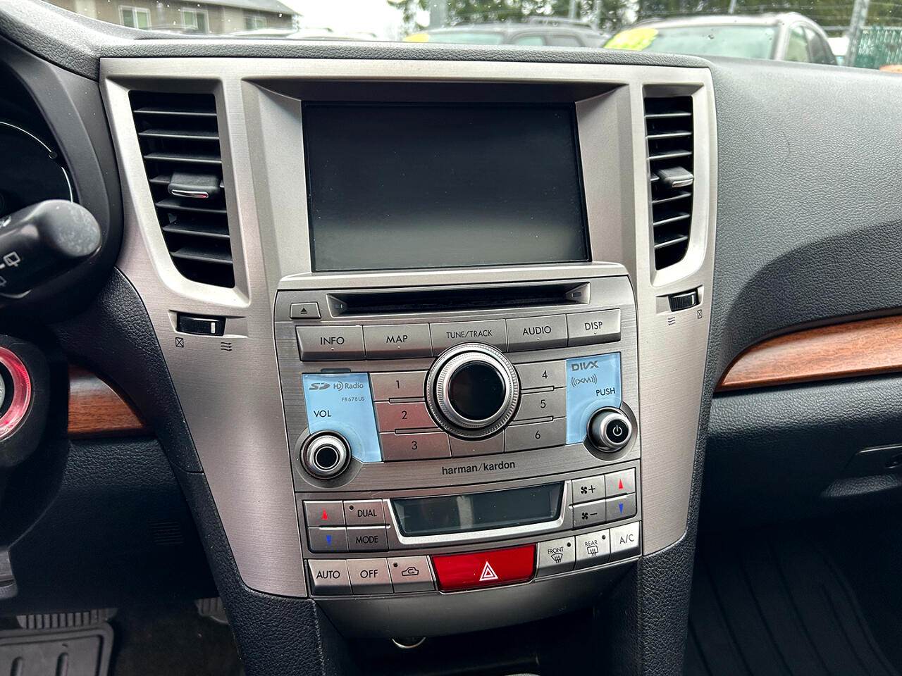 Subaru Outback 4dr Wgn H4 Auto 2.5i Limited 2013