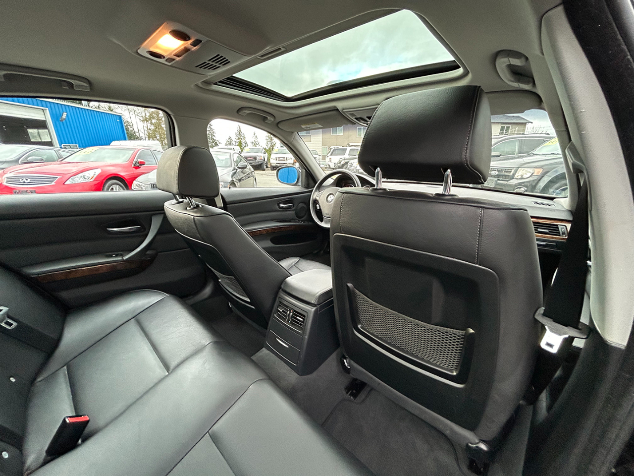 BMW 3 Series 4dr Sdn 328i RWD SULEV 2009