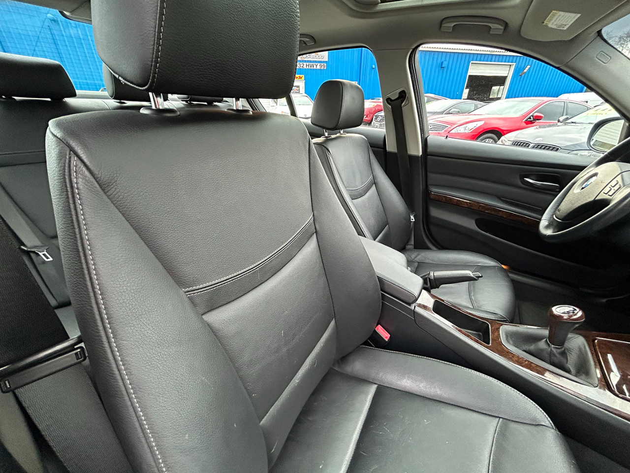 BMW 3 Series 4dr Sdn 328i RWD SULEV 2009