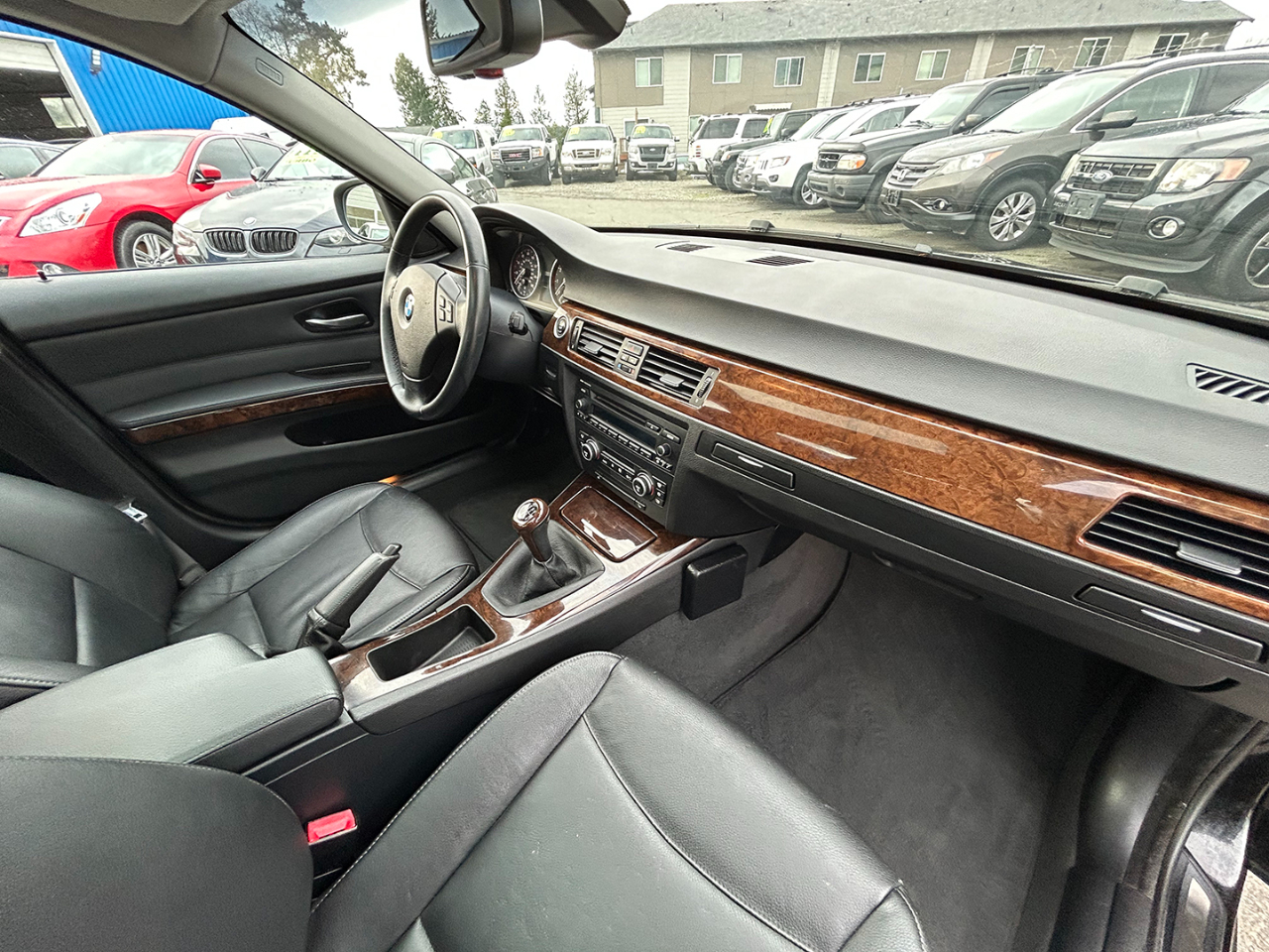 BMW 3 Series 4dr Sdn 328i RWD SULEV 2009