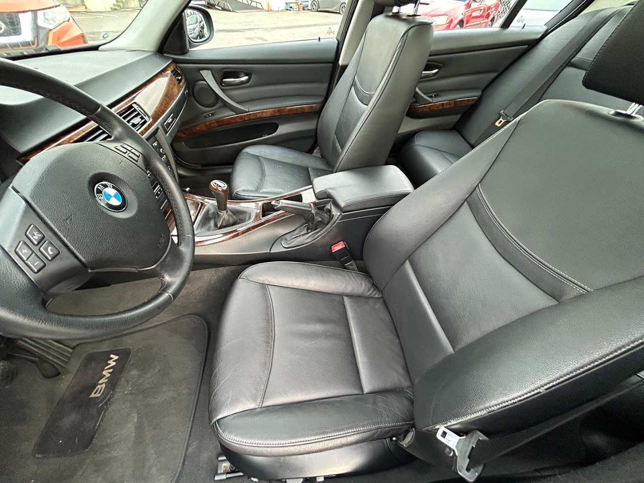 BMW 3 Series 4dr Sdn 328i RWD SULEV 2009