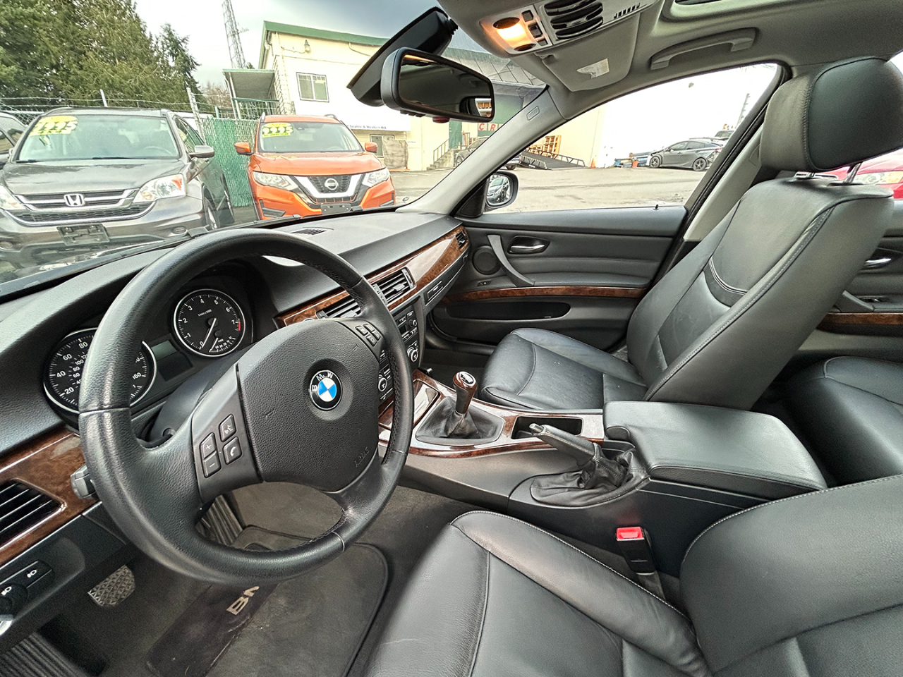 BMW 3 Series 4dr Sdn 328i RWD SULEV 2009