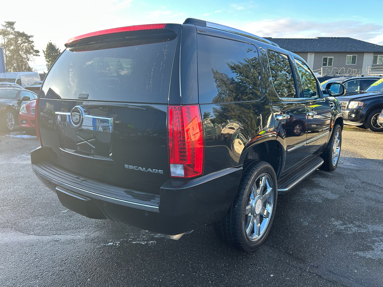 Cadillac Escalade AWD 4dr 2008