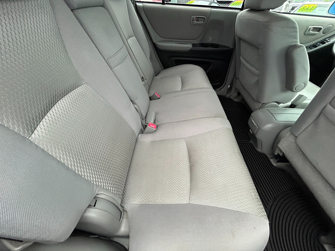 Toyota Highlander 4dr V6 4WD w/3rd Row (Natl) 2005