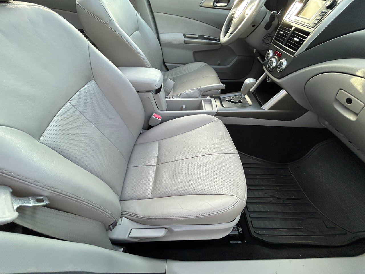 Subaru Forester 4dr Auto 2.5X Limited 2011