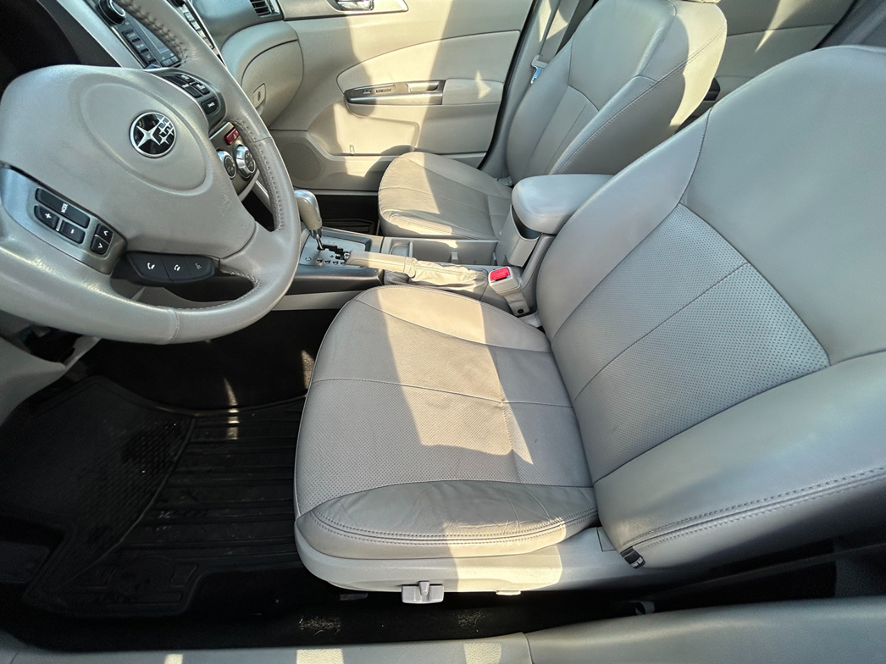 Subaru Forester 4dr Auto 2.5X Limited 2011