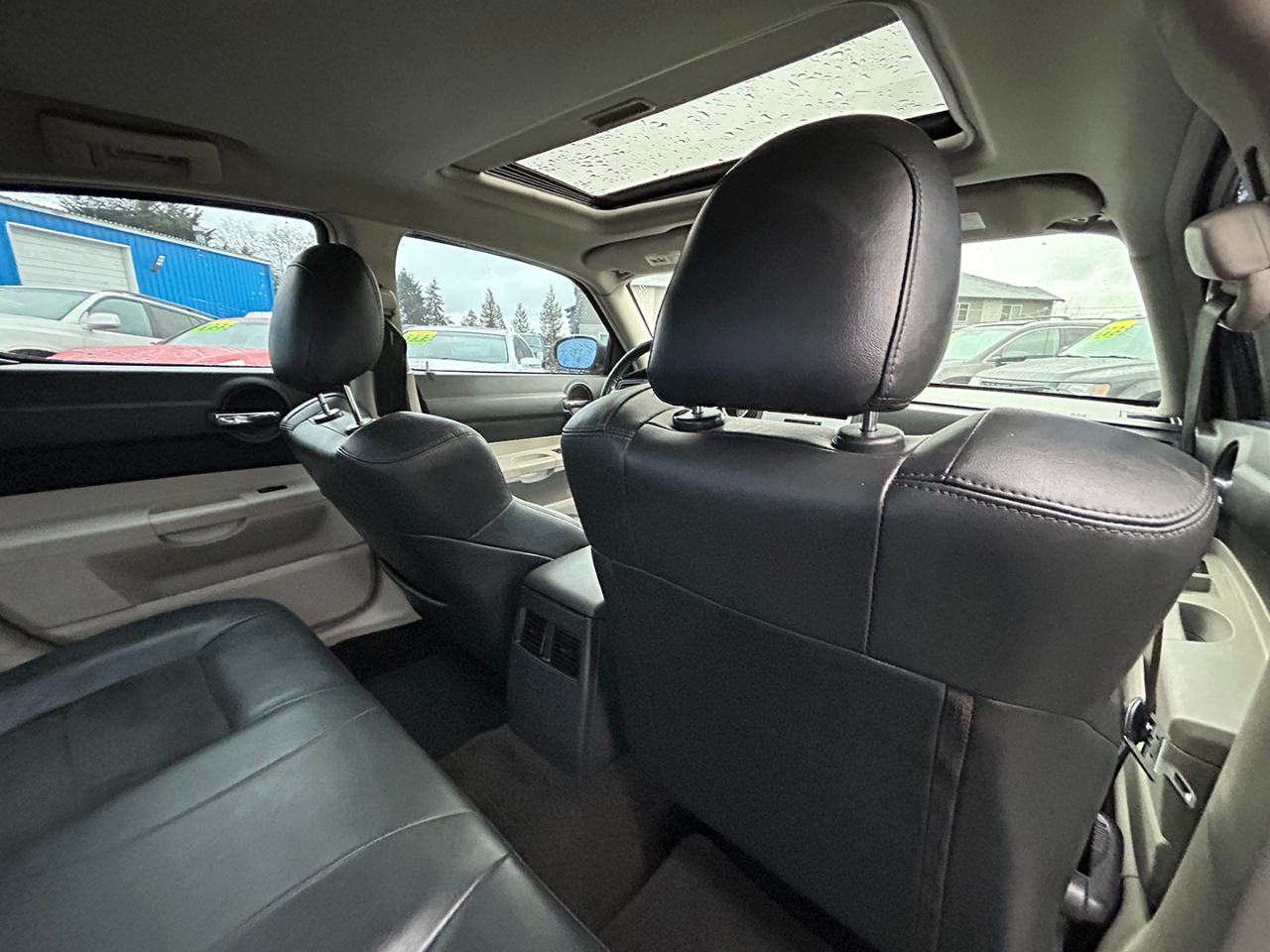 Dodge Charger 4dr Sdn R/T RWD 2006