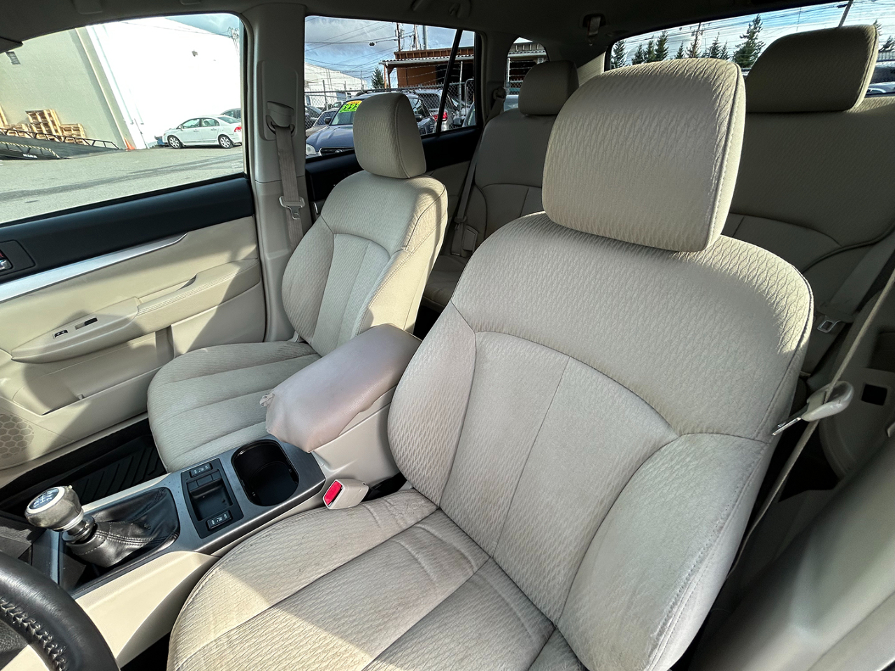 Subaru Outback 4dr Wgn H4 Man 2.5i Prem All-Weather 2010