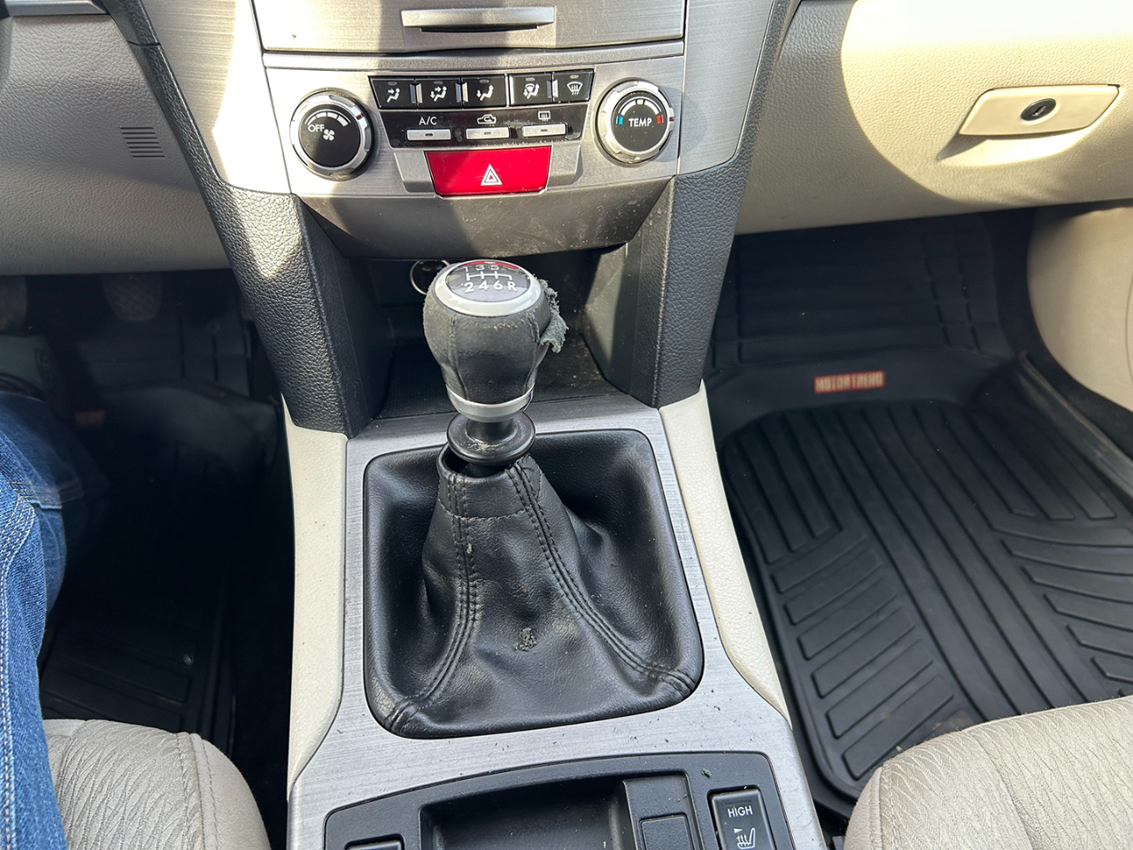 Subaru Outback 4dr Wgn H4 Man 2.5i Prem All-Weather 2010