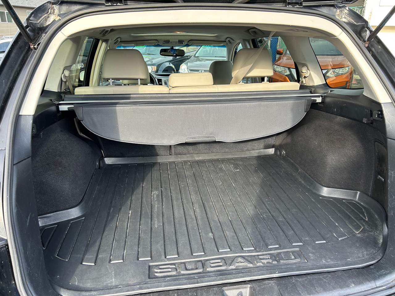 Subaru Outback 4dr Wgn H6 Auto 3.6R Limited 2012