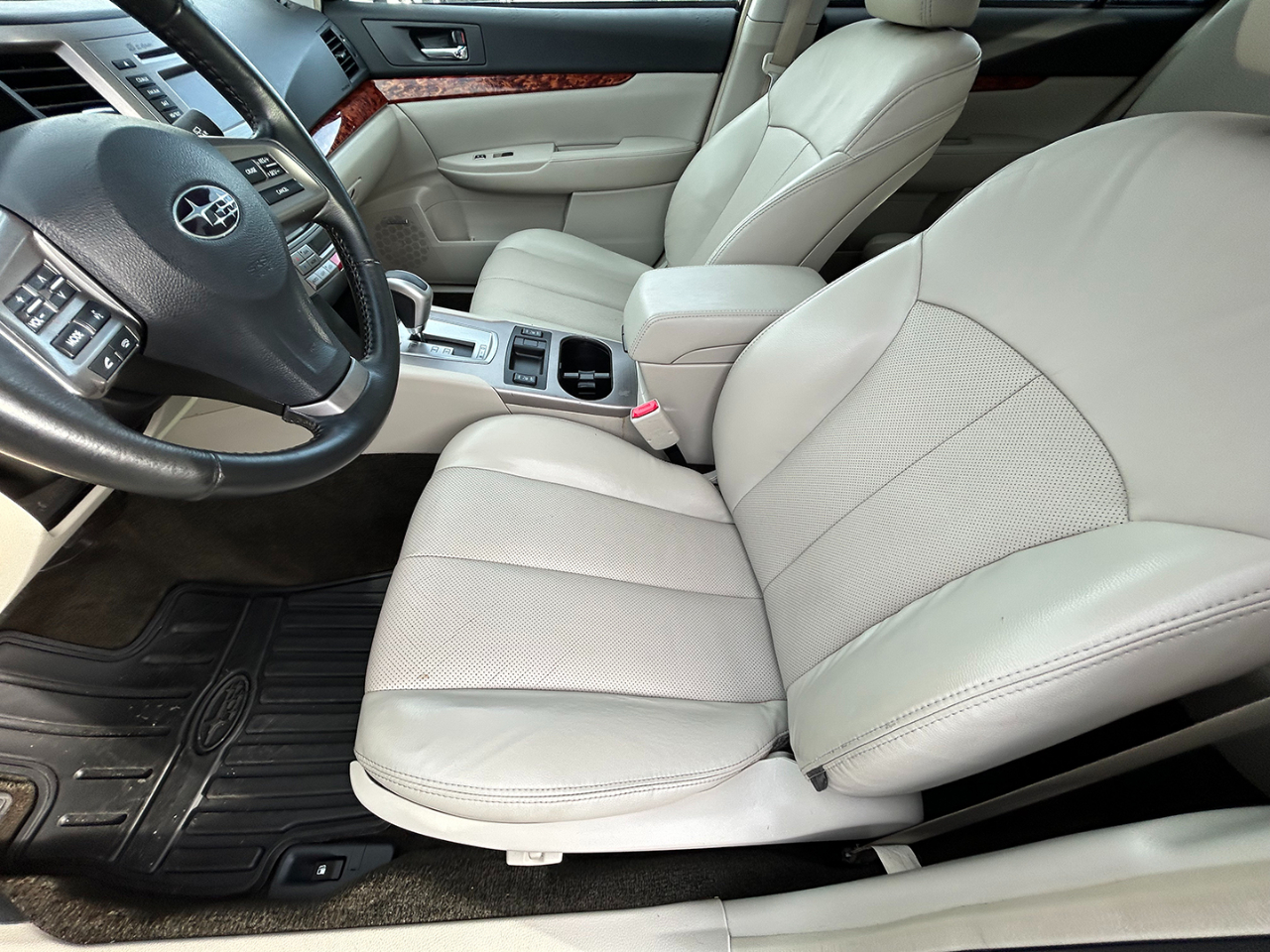 Subaru Outback 4dr Wgn H6 Auto 3.6R Limited 2012