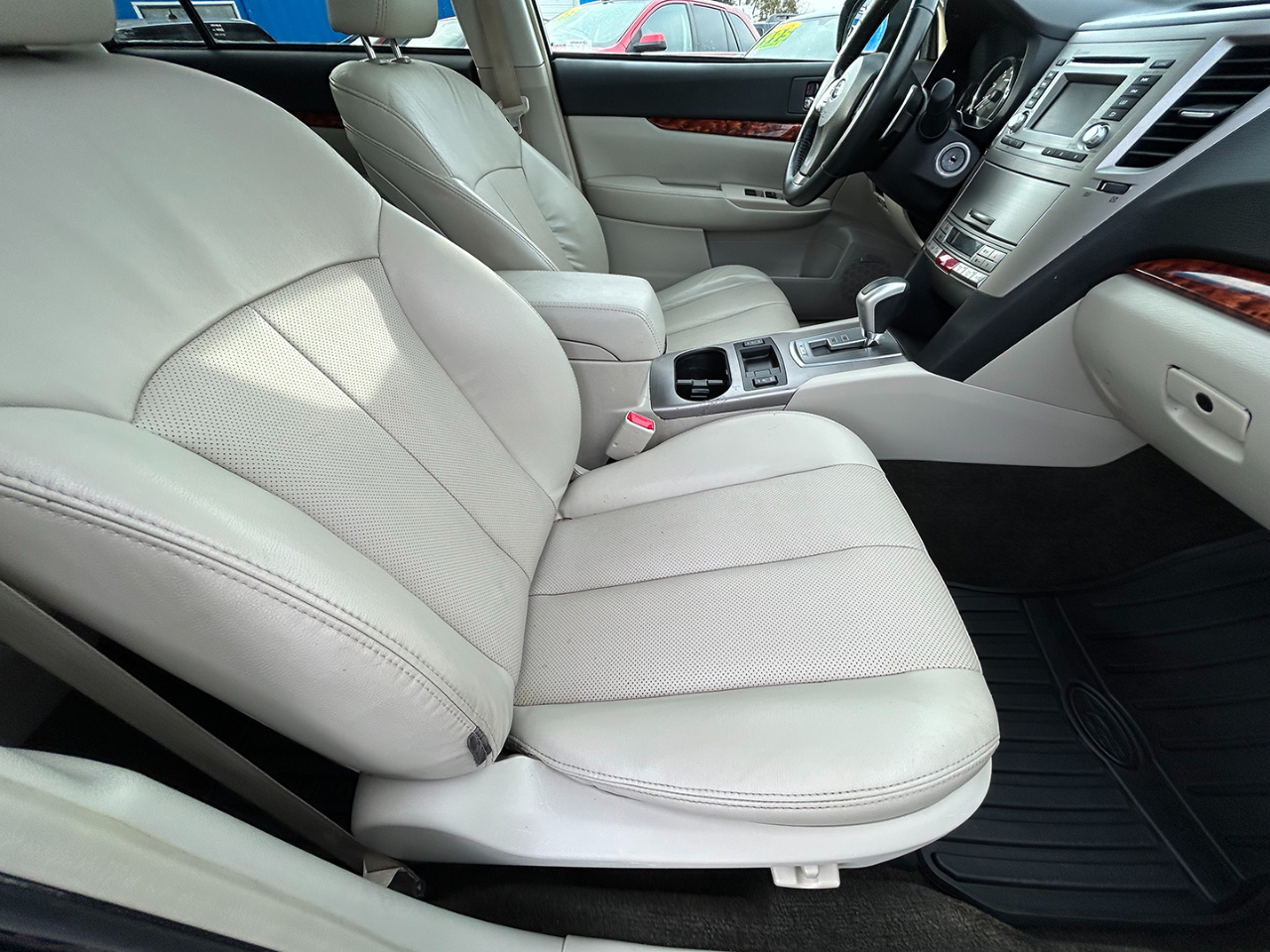 Subaru Outback 4dr Wgn H6 Auto 3.6R Limited 2012