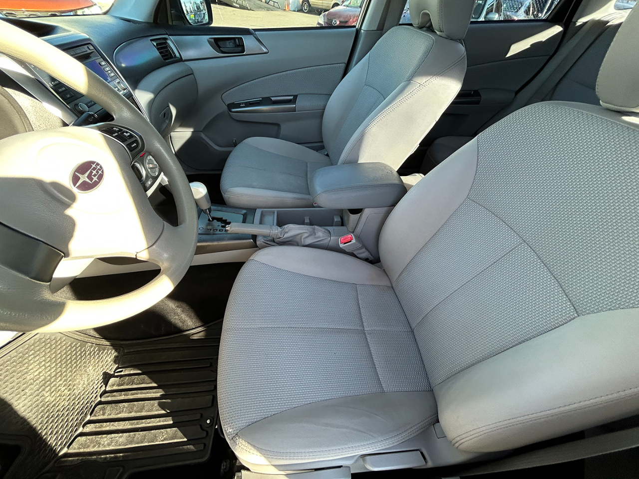 Subaru Forester 4dr Auto 2.5X 2012