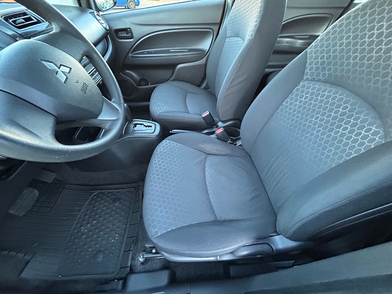 Mitsubishi Mirage 4dr HB CVT DE 2015