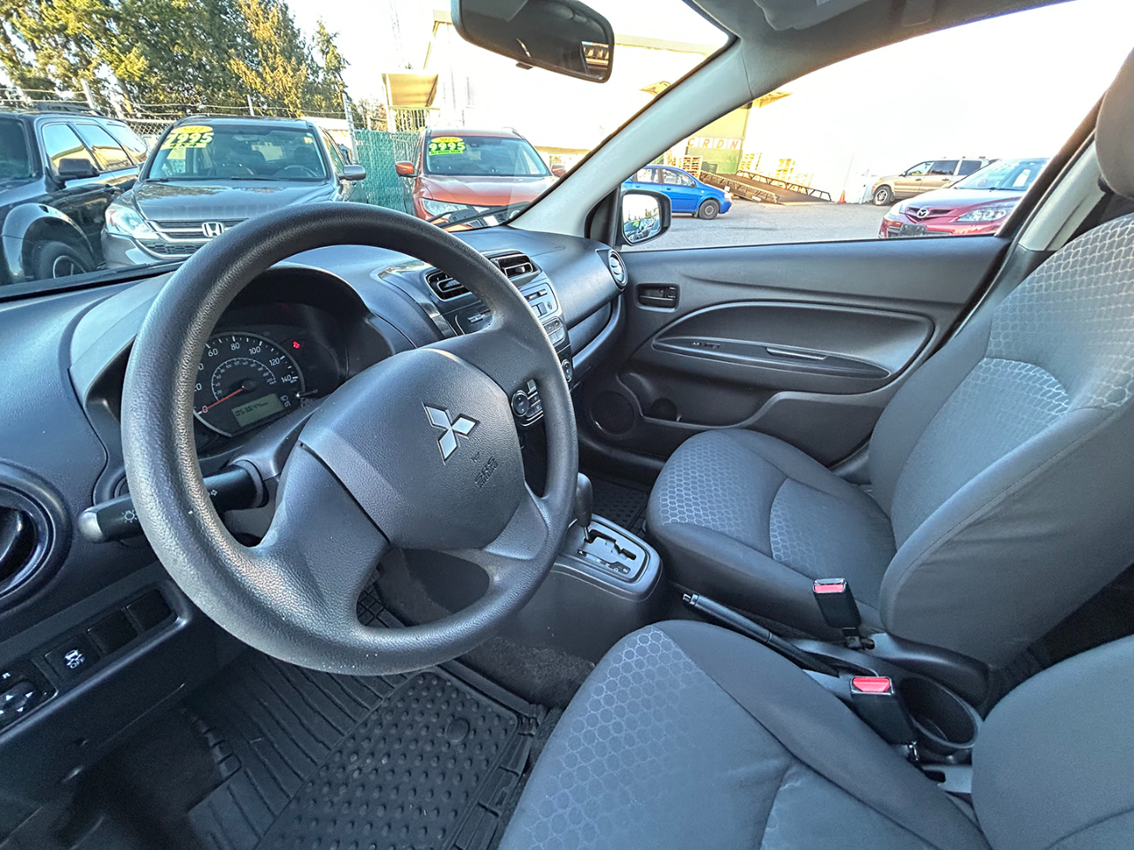 Mitsubishi Mirage 4dr HB CVT DE 2015