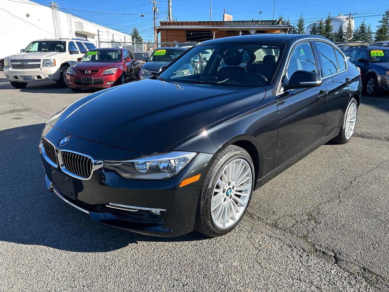 BMW 3 Series 4dr Sdn 328i RWD SULEV 2012