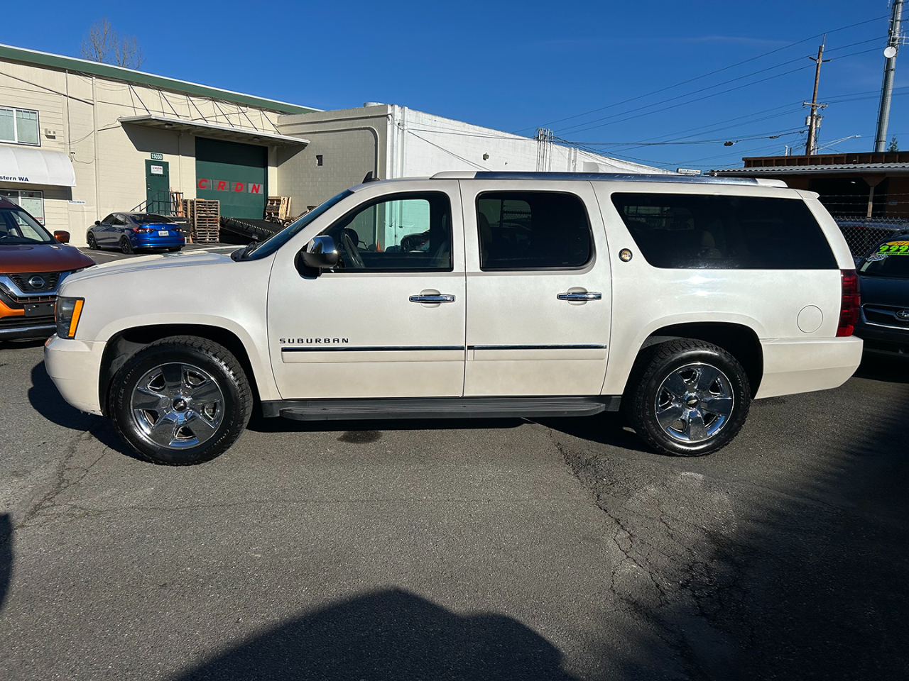 Chevrolet Suburban 4WD 4dr 1500 LTZ 2010
