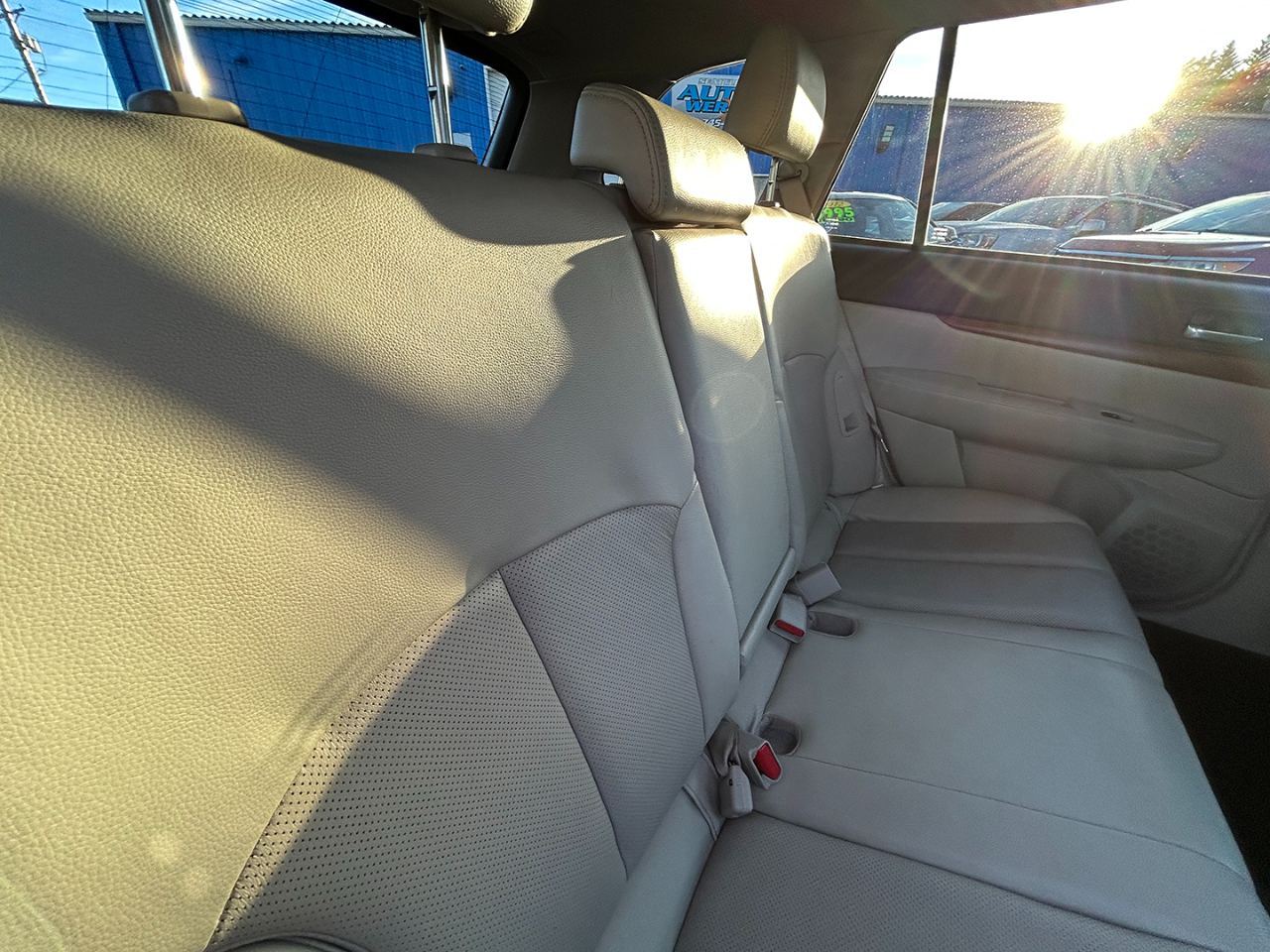 Subaru Outback 4dr Wgn H6 Auto 3.6R Limited 2014