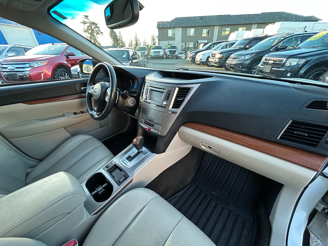 Subaru Outback 4dr Wgn H6 Auto 3.6R Limited 2014