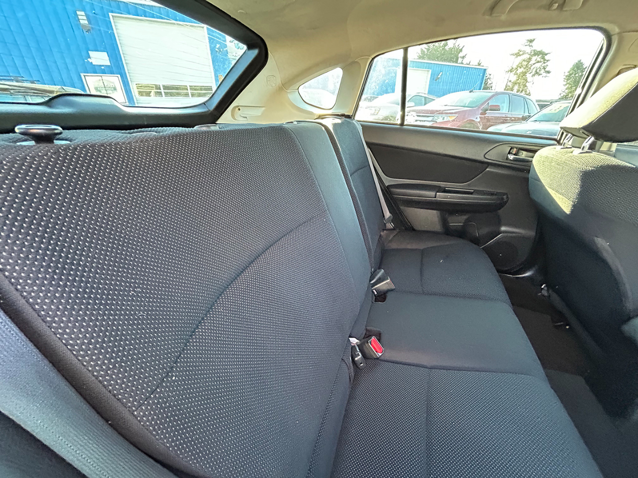 Subaru Impreza Wagon 5dr Auto 2.0i Premium 2014