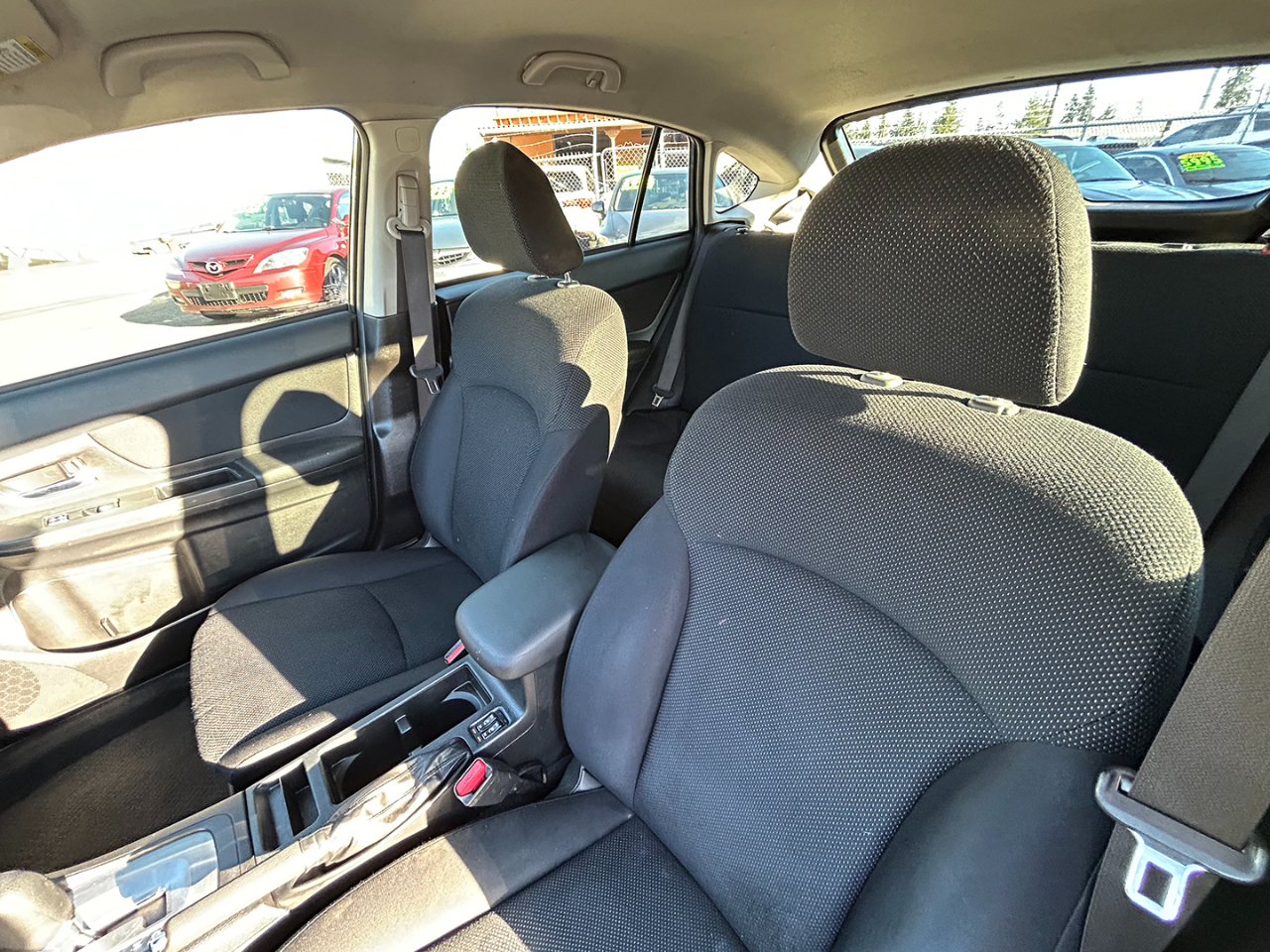 Subaru Impreza Wagon 5dr Auto 2.0i Premium 2014