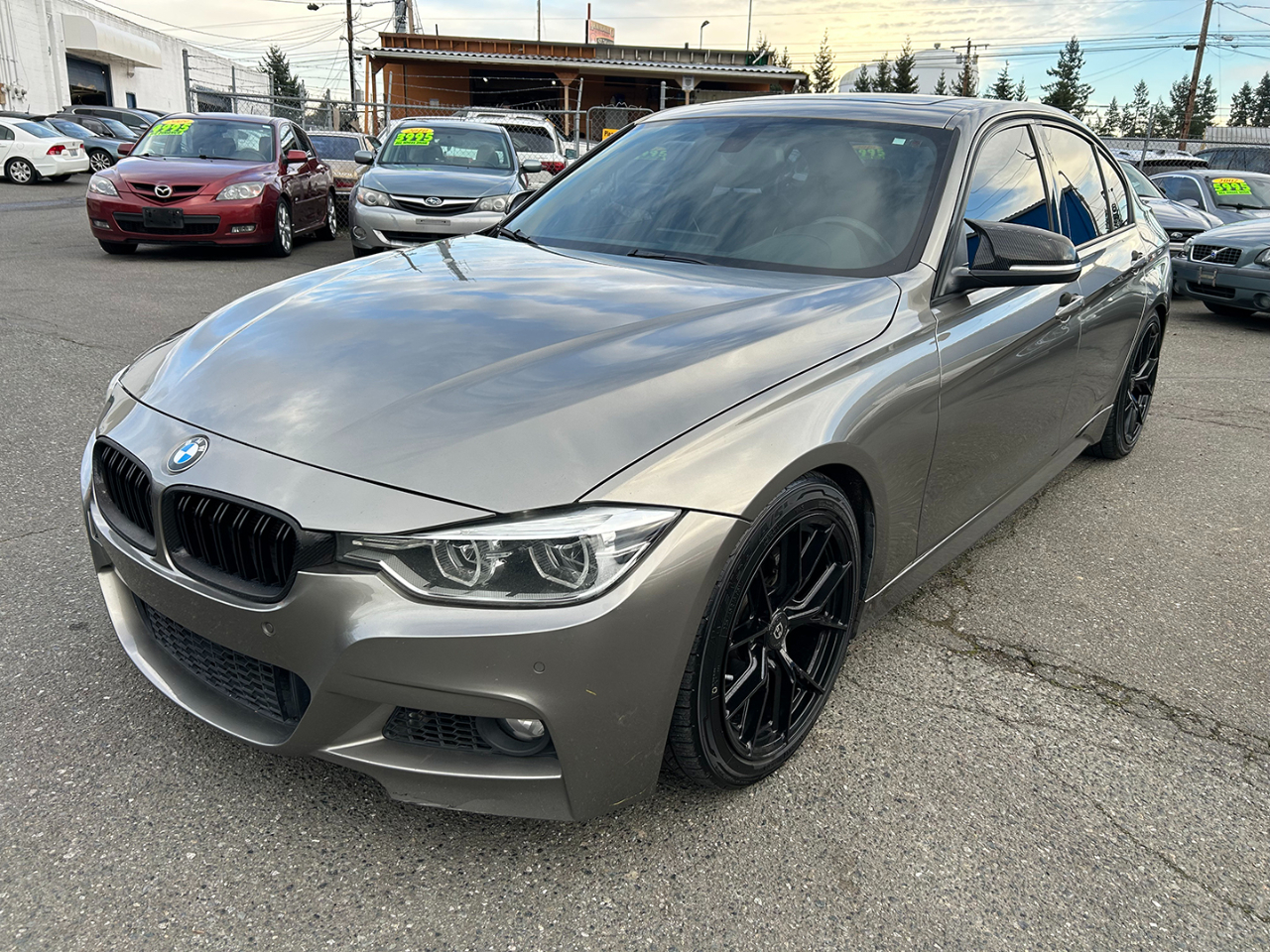 BMW 3 Series 4dr Sdn 328i xDrive AWD SULEV 2016
