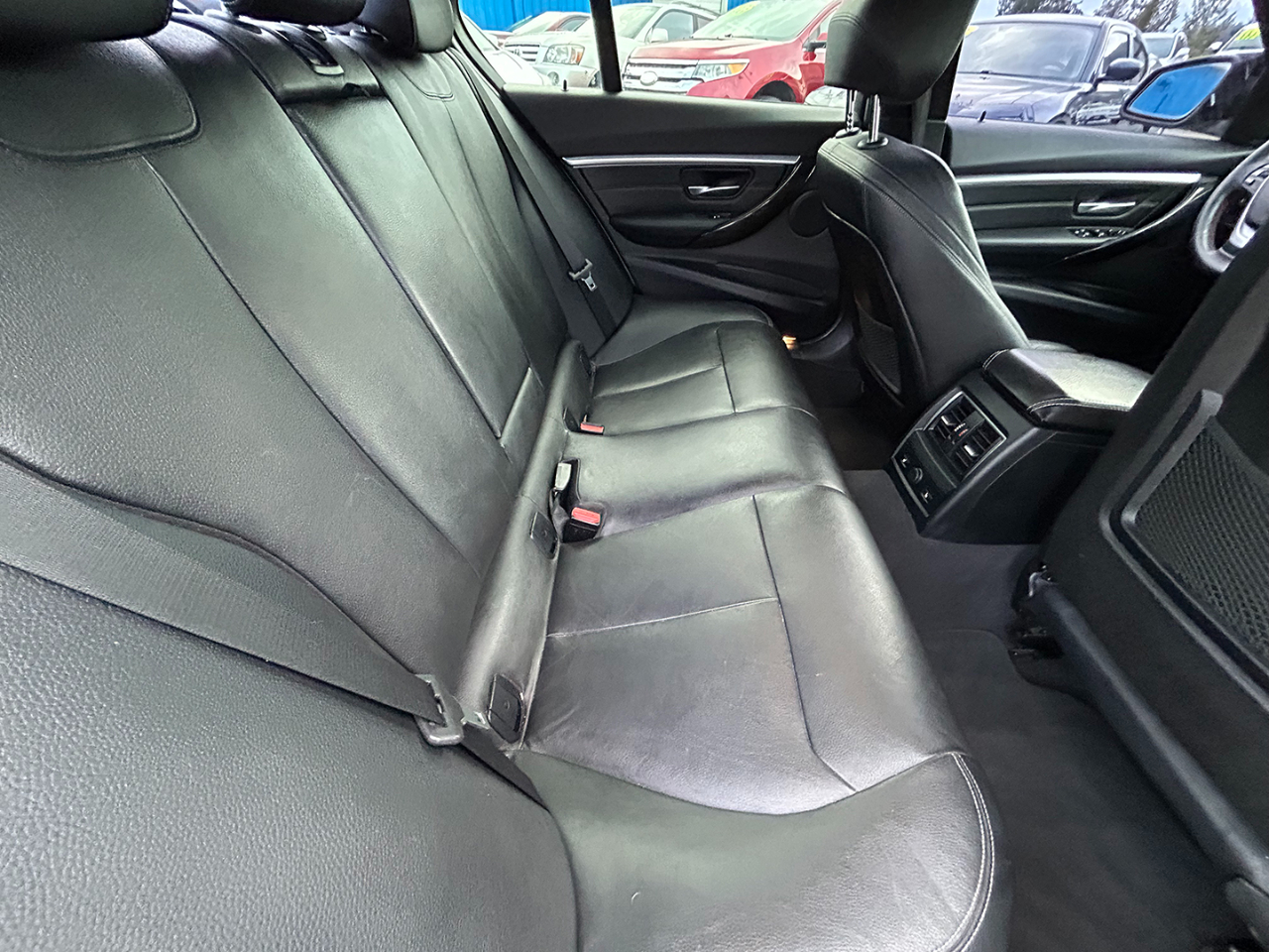 BMW 3 Series 4dr Sdn 328i xDrive AWD SULEV 2016