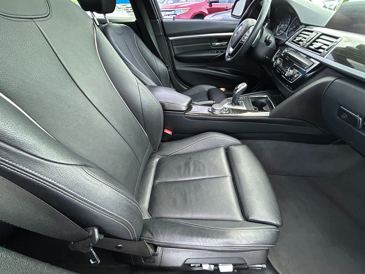 BMW 3 Series 4dr Sdn 328i xDrive AWD SULEV 2016