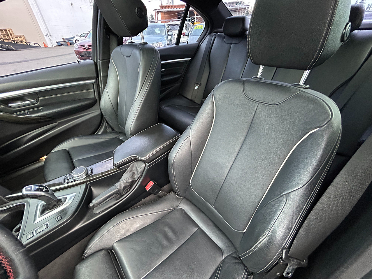 BMW 3 Series 4dr Sdn 328i xDrive AWD SULEV 2016