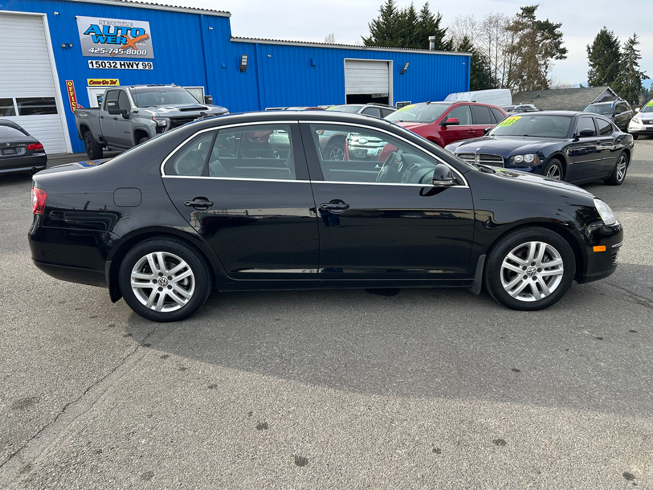 Volkswagen Jetta Sedan 4dr Man TDI 2009