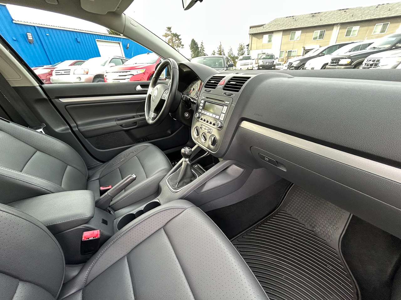 Volkswagen Jetta Sedan 4dr Man TDI 2009