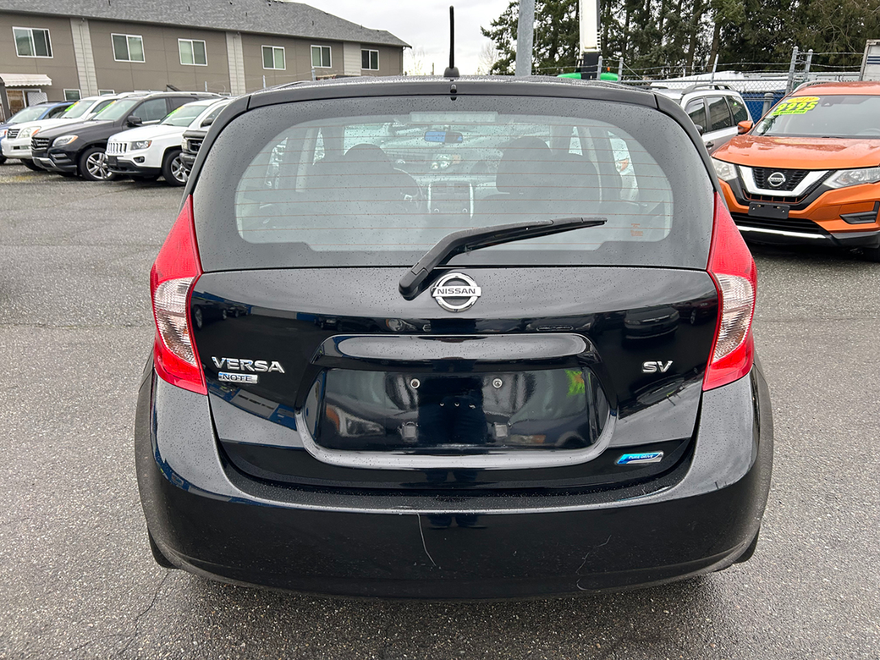 Nissan Versa Note 5dr HB CVT 1.6 SV 2014