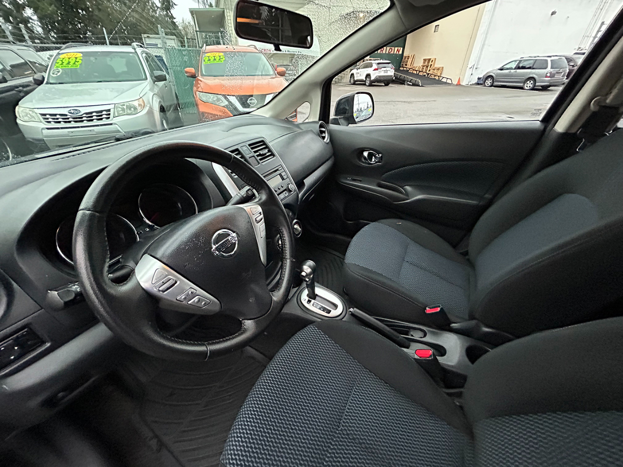 Nissan Versa Note 5dr HB CVT 1.6 SV 2014