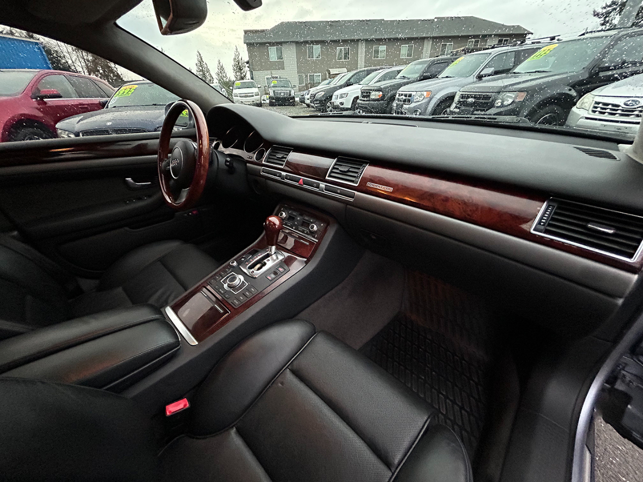 Audi A8 4dr Sdn 4.2L quattro Auto 2005