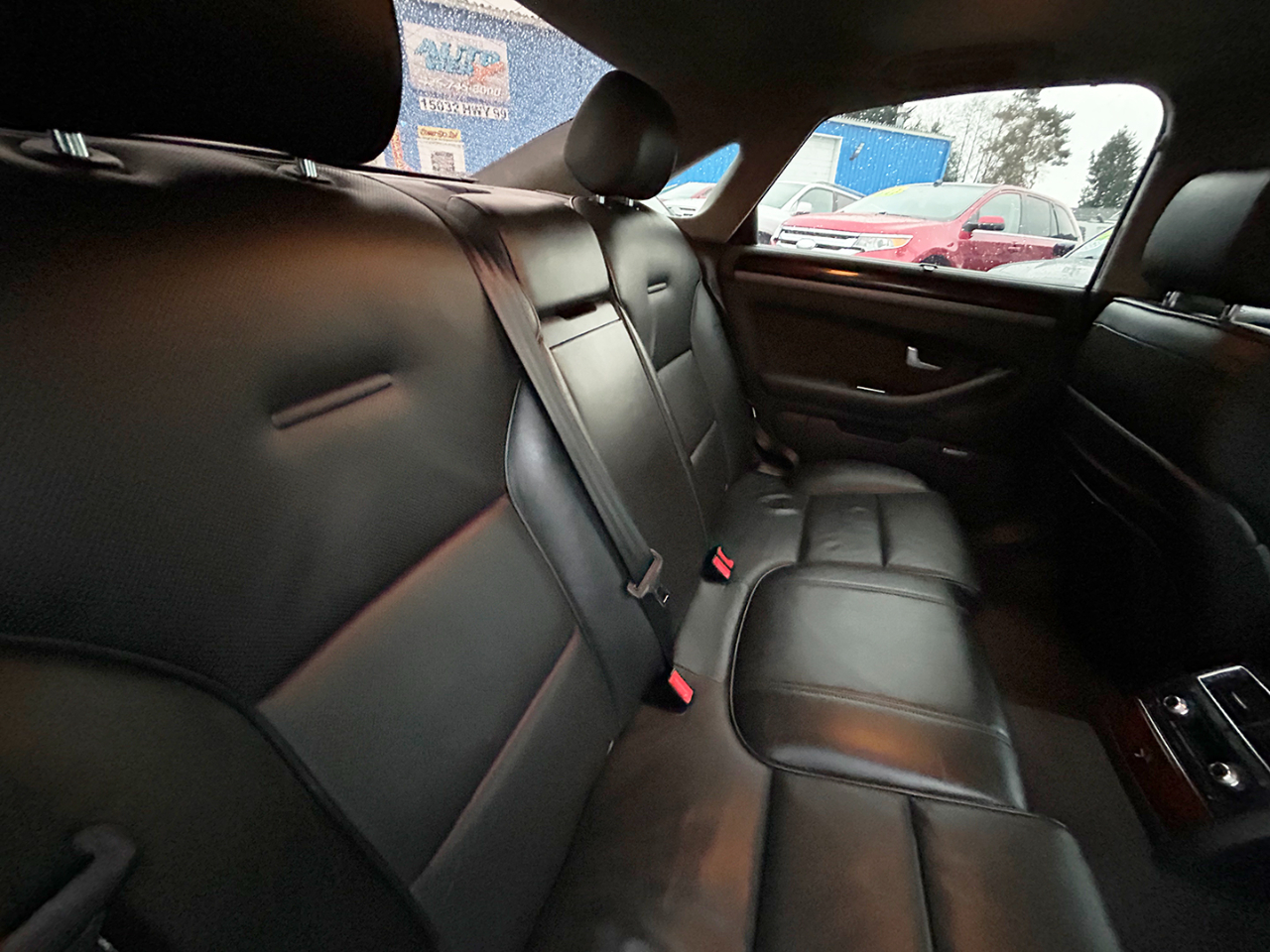 Audi A8 4dr Sdn 4.2L quattro Auto 2005