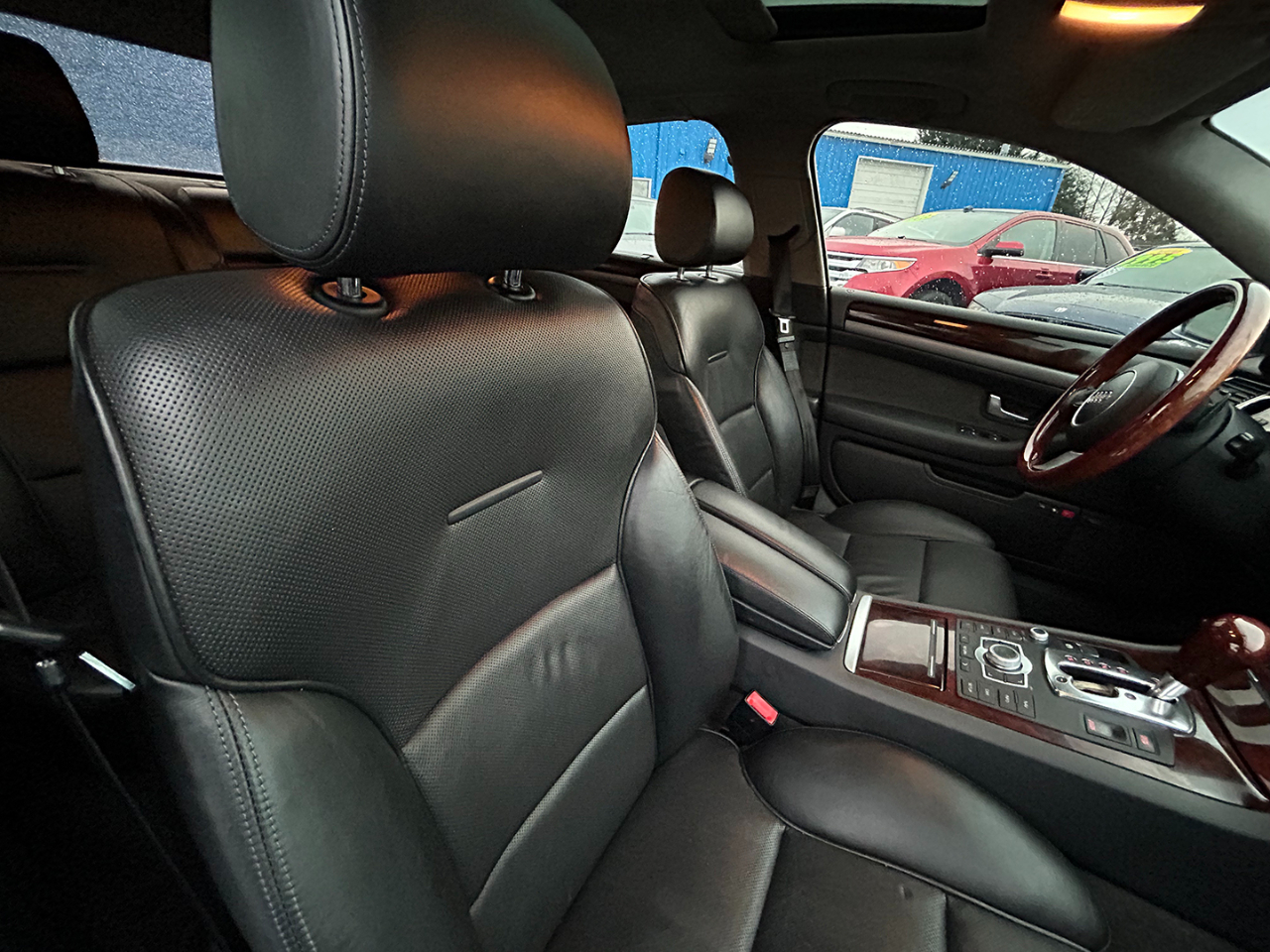 Audi A8 4dr Sdn 4.2L quattro Auto 2005