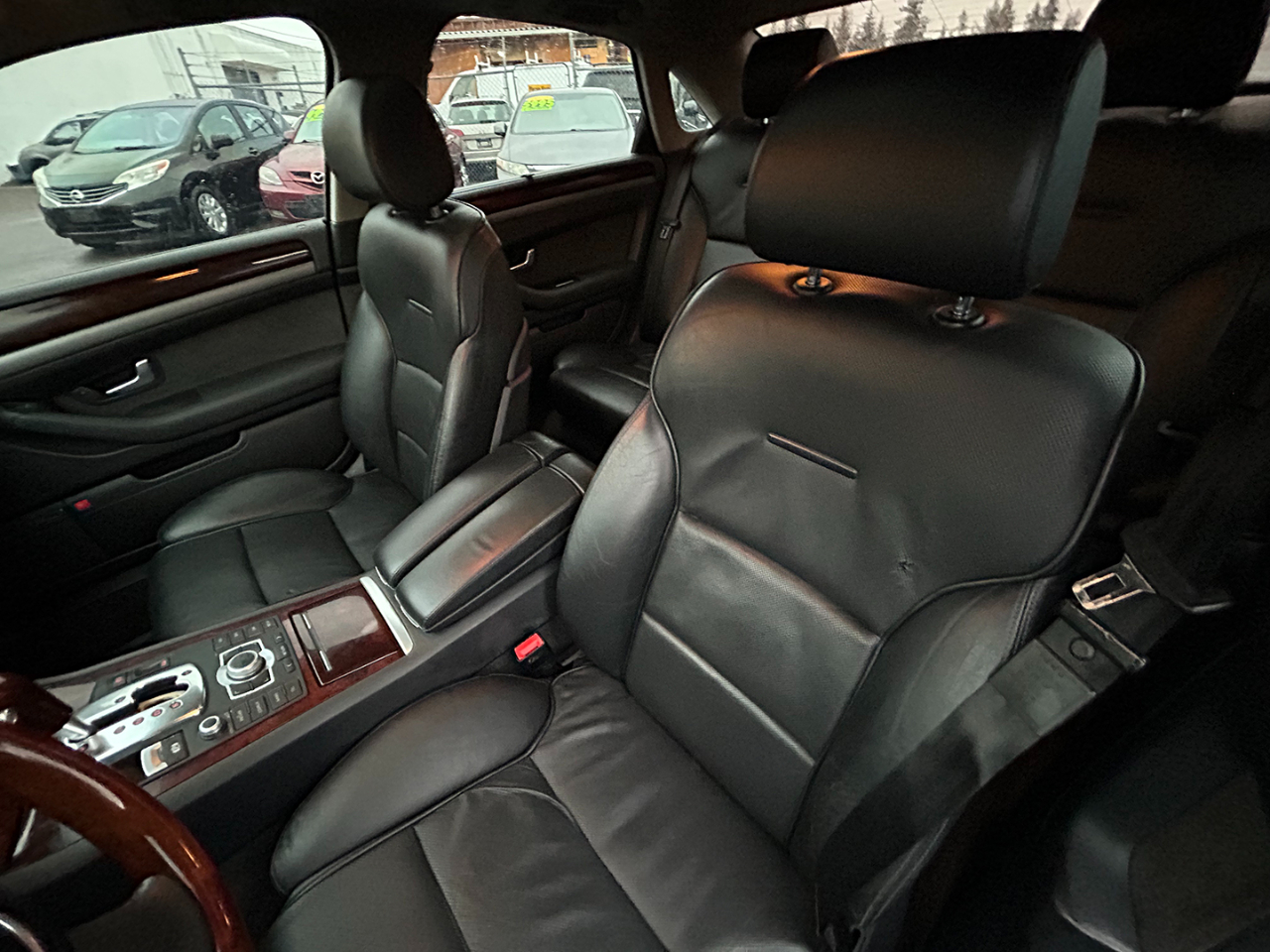 Audi A8 4dr Sdn 4.2L quattro Auto 2005