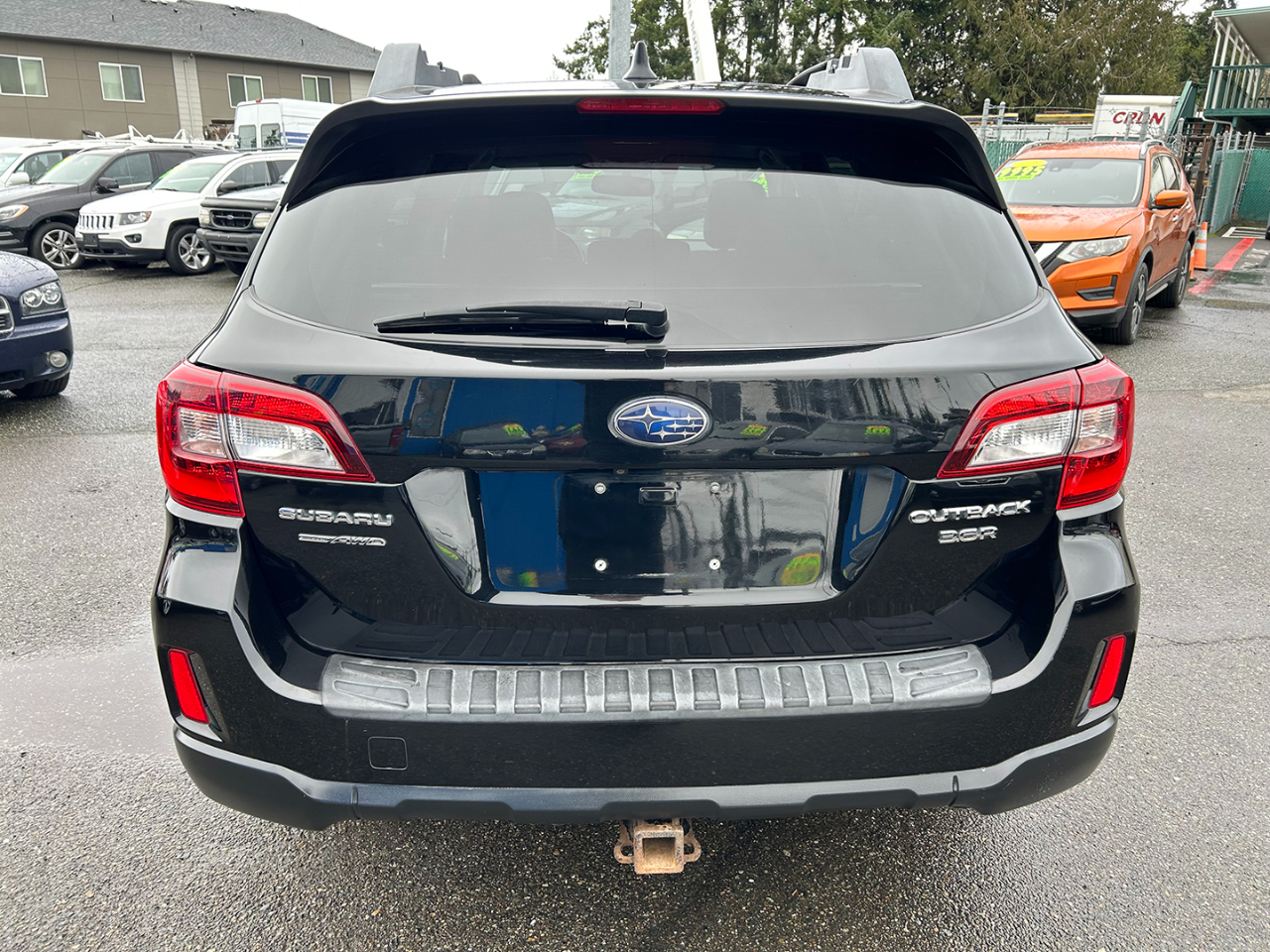 Subaru Outback 4dr Wgn 3.6R Limited 2016