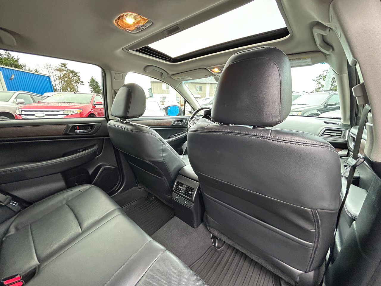 Subaru Outback 4dr Wgn 3.6R Limited 2016