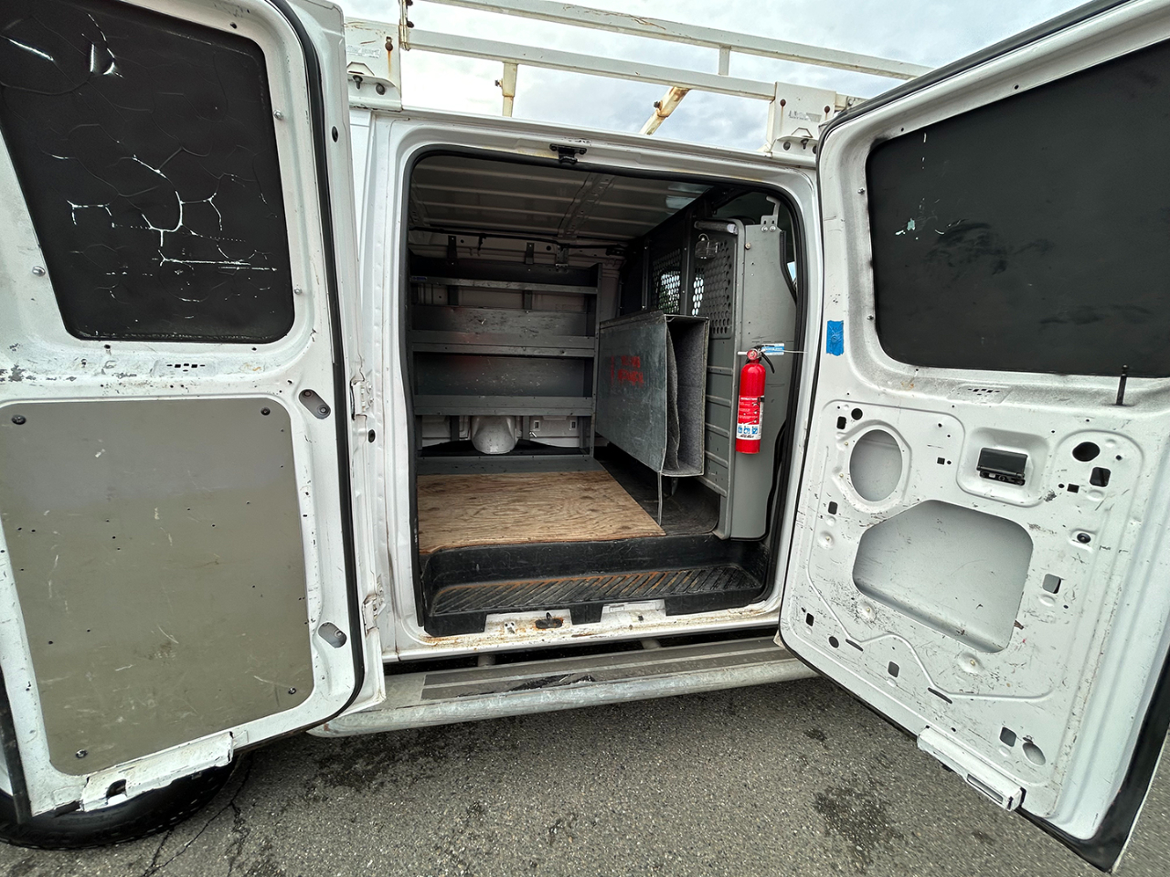 Ford Econoline Cargo Van E-250 Commercial 2012