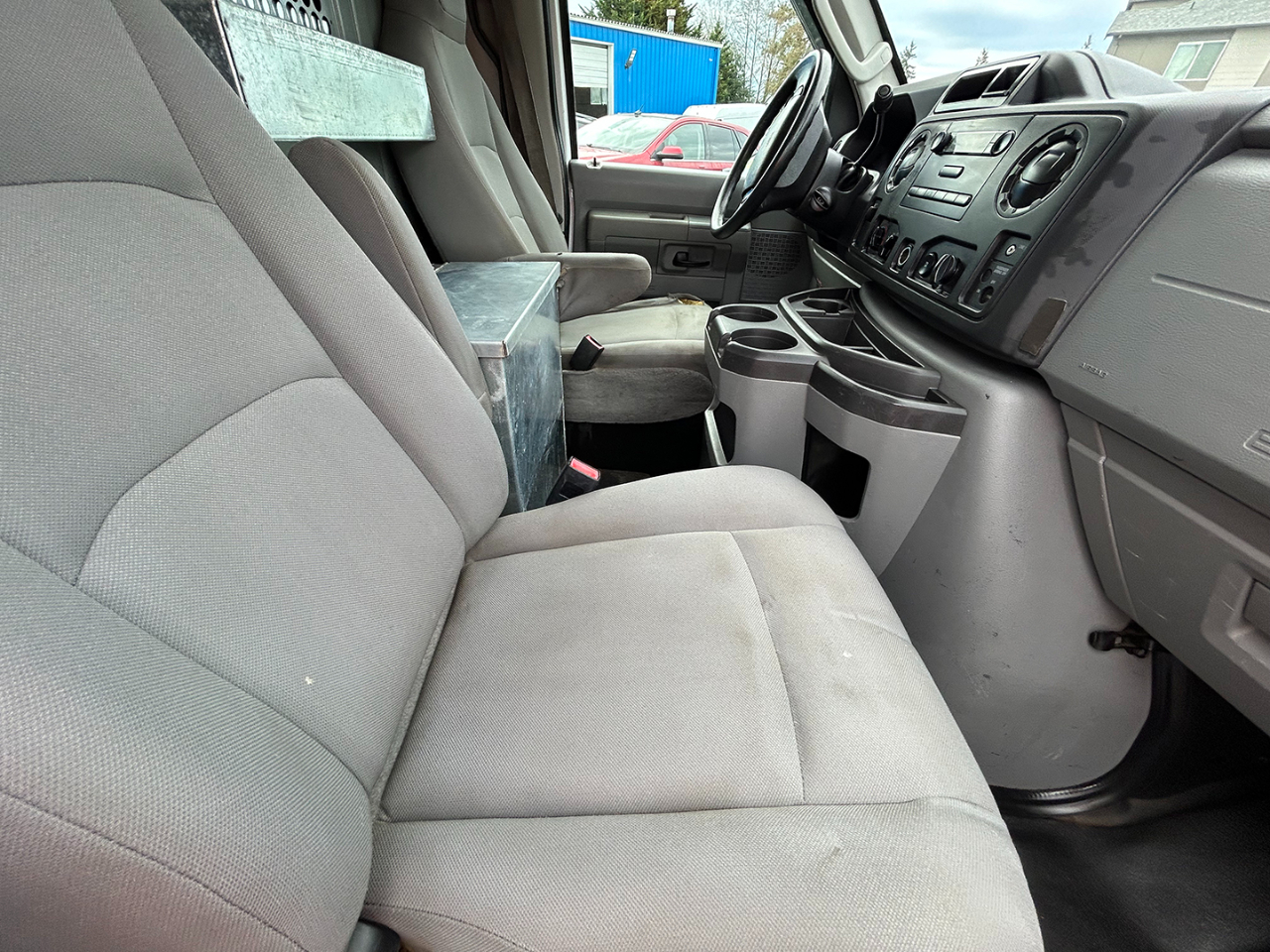 Ford Econoline Cargo Van E-250 Commercial 2012