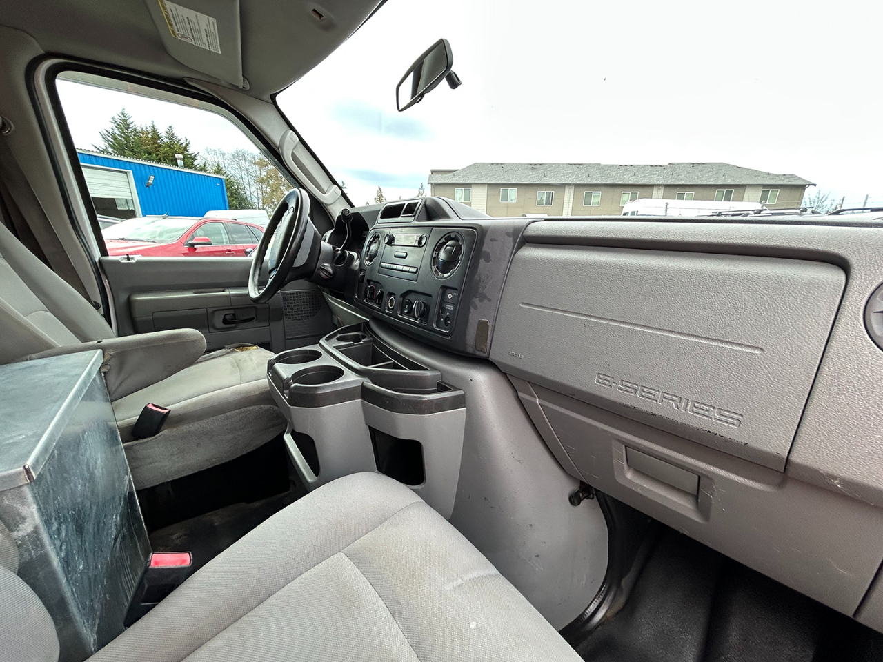 Ford Econoline Cargo Van E-250 Commercial 2012