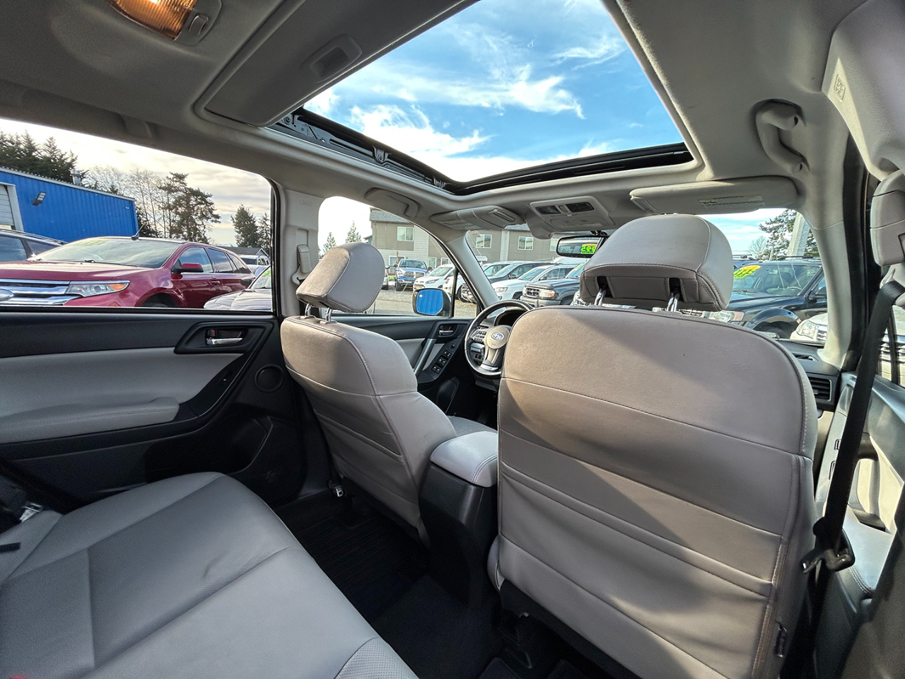 Subaru Forester 4dr Auto 2.5i Touring PZEV 2014