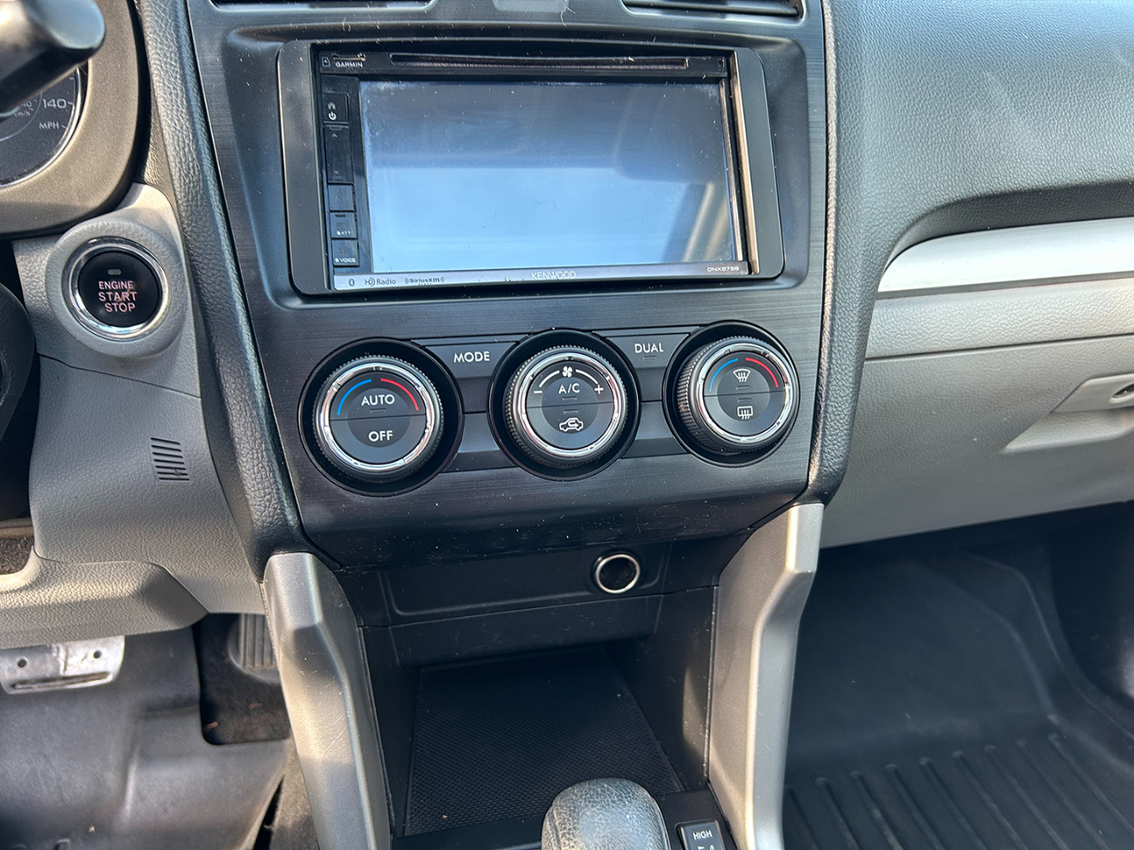 Subaru Forester 4dr Auto 2.5i Touring PZEV 2014